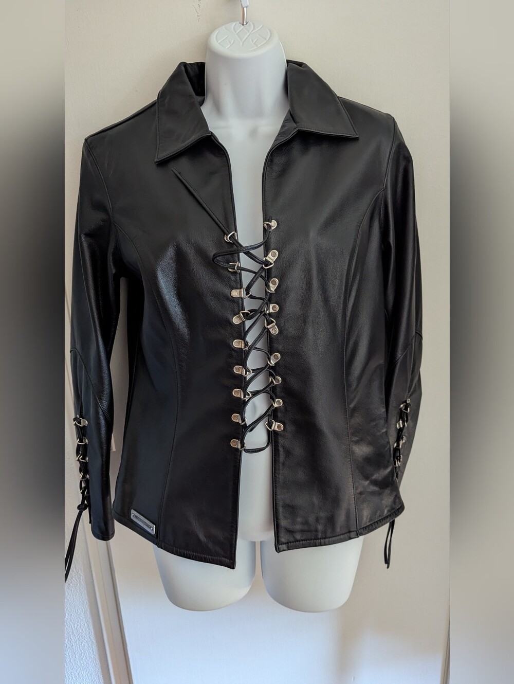Harley Davidson motorcycle jacket coat Black leather Women's M biker lace up
